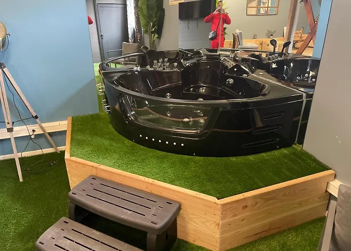 L’entrepôt Secret Love hôtel Nîmes